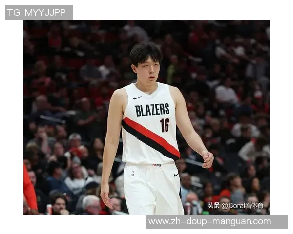 杨瀚森接连两场被弃用：板凳坐穿见证开拓者被反转 恐再被下放